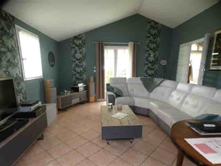 House for sale in Sainte-Hermine