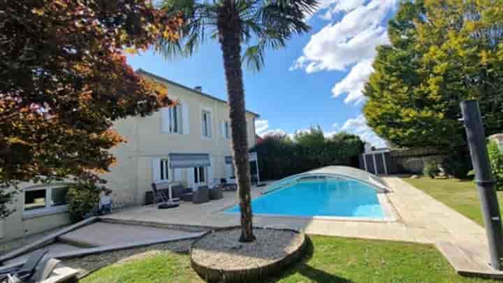 Casa para venda em Saint-André-de-Cubzac