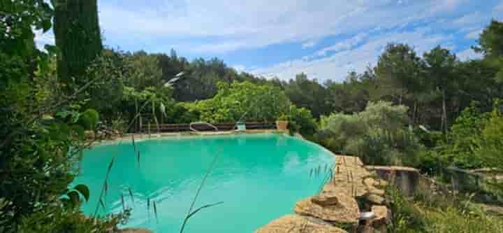 House for sale in Le Beausset