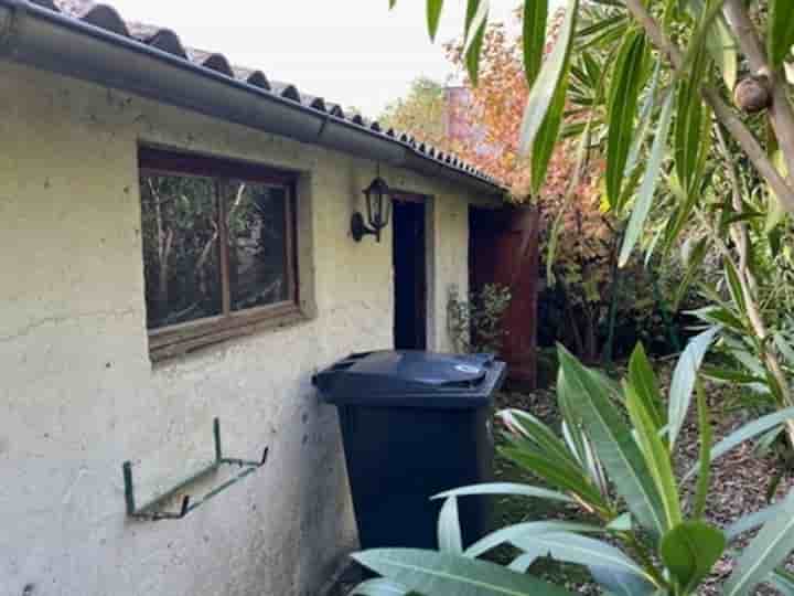 House for sale in Matha