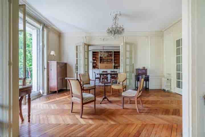 Maison à vendre à Paris 16ème