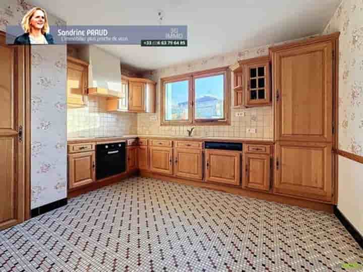 House for sale in La Roche-Chalais