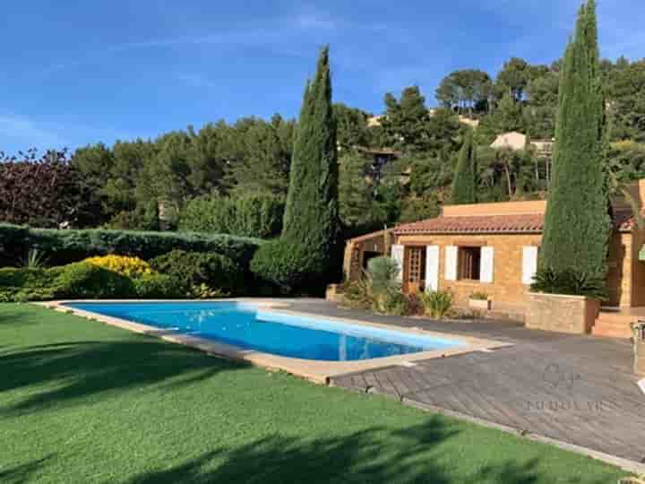 House for sale in Le Beausset