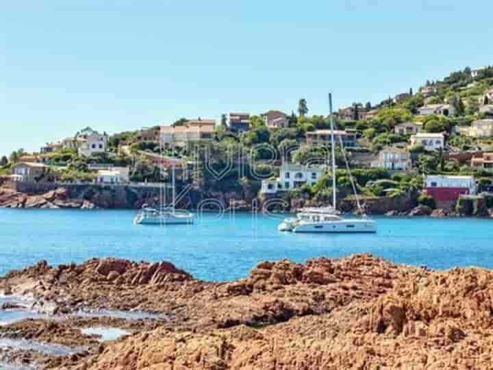 House for sale in Saint-Raphaël