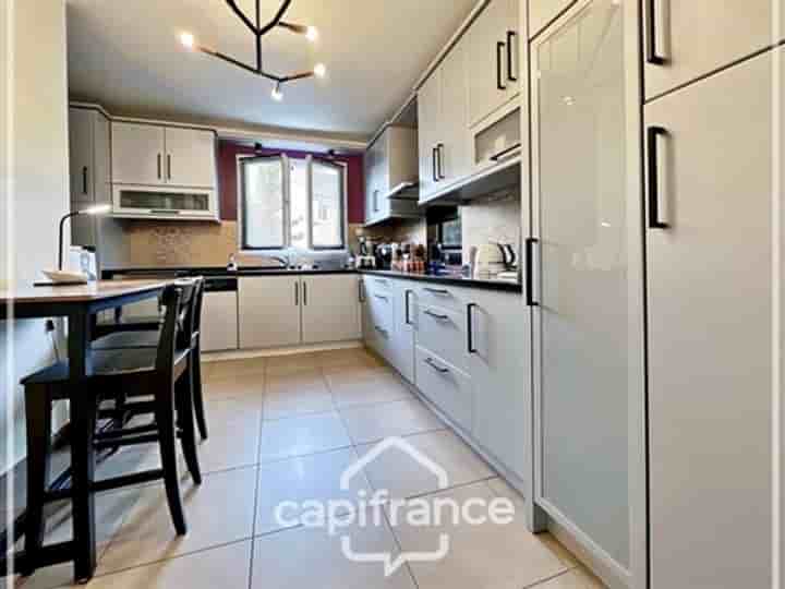 House for sale in Ormesson-sur-Marne