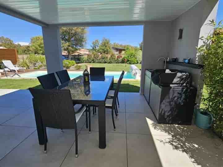 House for sale in Messanges