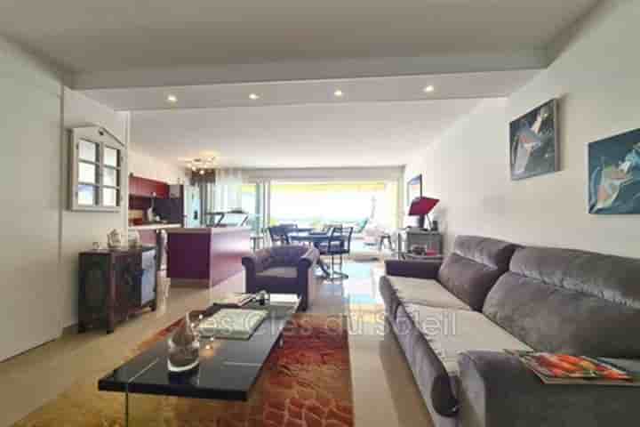 Apartment for sale in Bandol