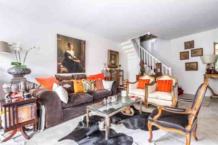 House for sale in Saint-Cloud