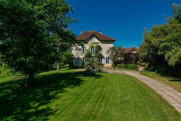 House for sale in Nogaro