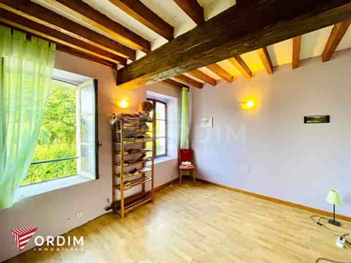 House for sale in Villeneuve-les-Genêts