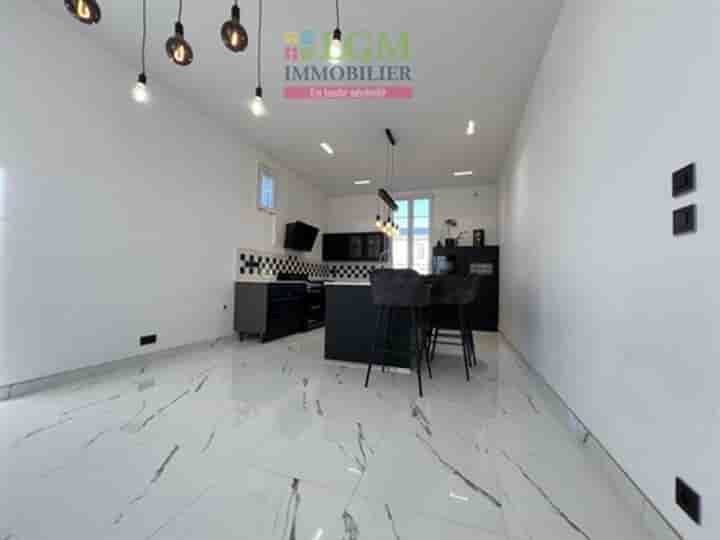 House for sale in Cardet