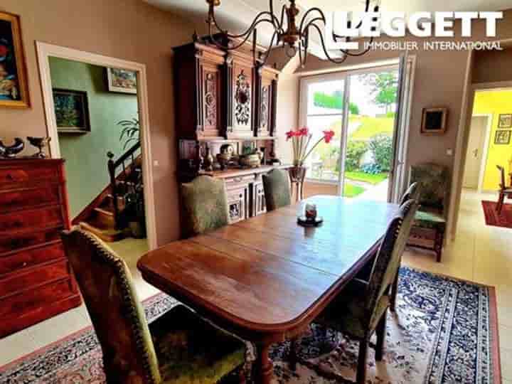 House for sale in Ceaucé