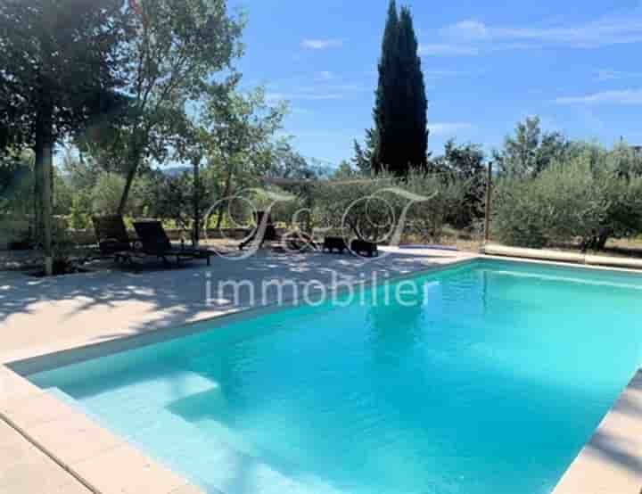 Casa en venta en Saint-Saturnin-lès-Apt