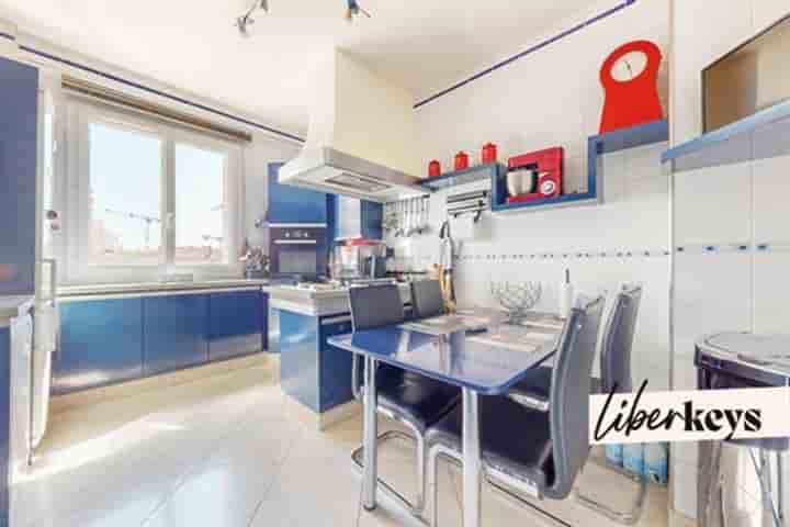 Apartment for sale in Villeurbanne