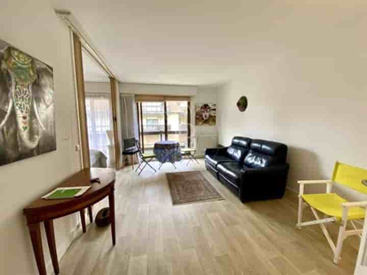 Apartment for sale in Deauville