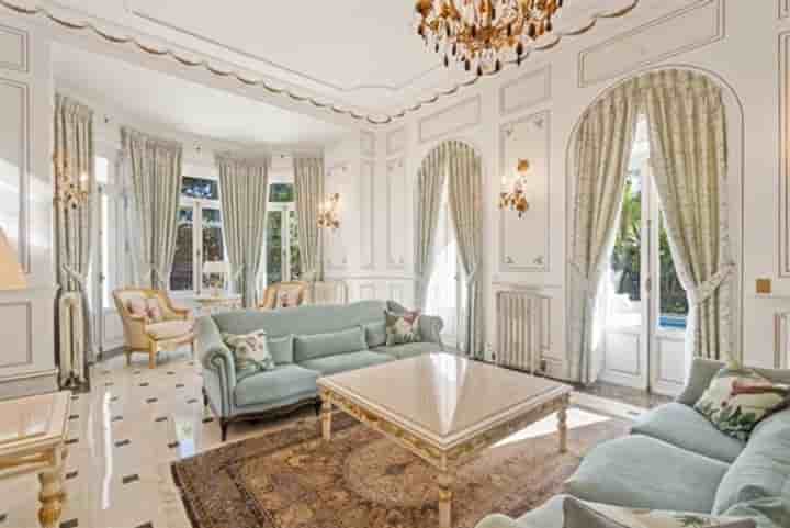 House for sale in Antibes