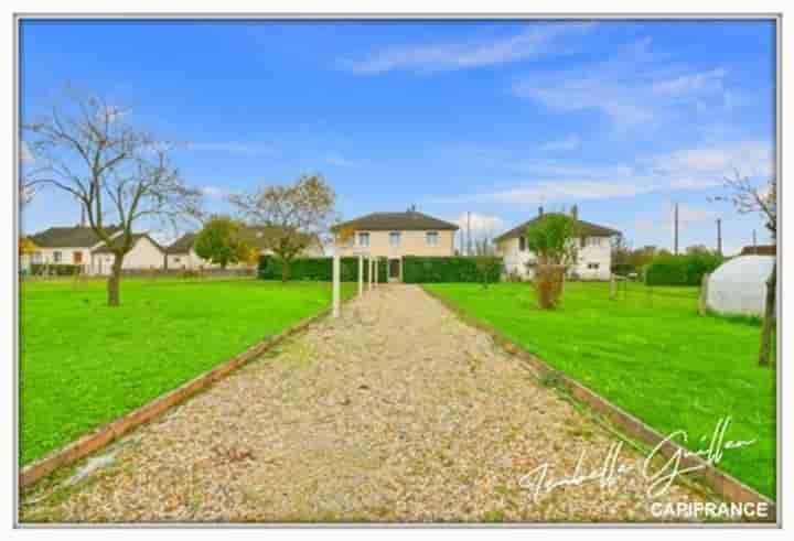 Maison à vendre à Charenton-du-Cher