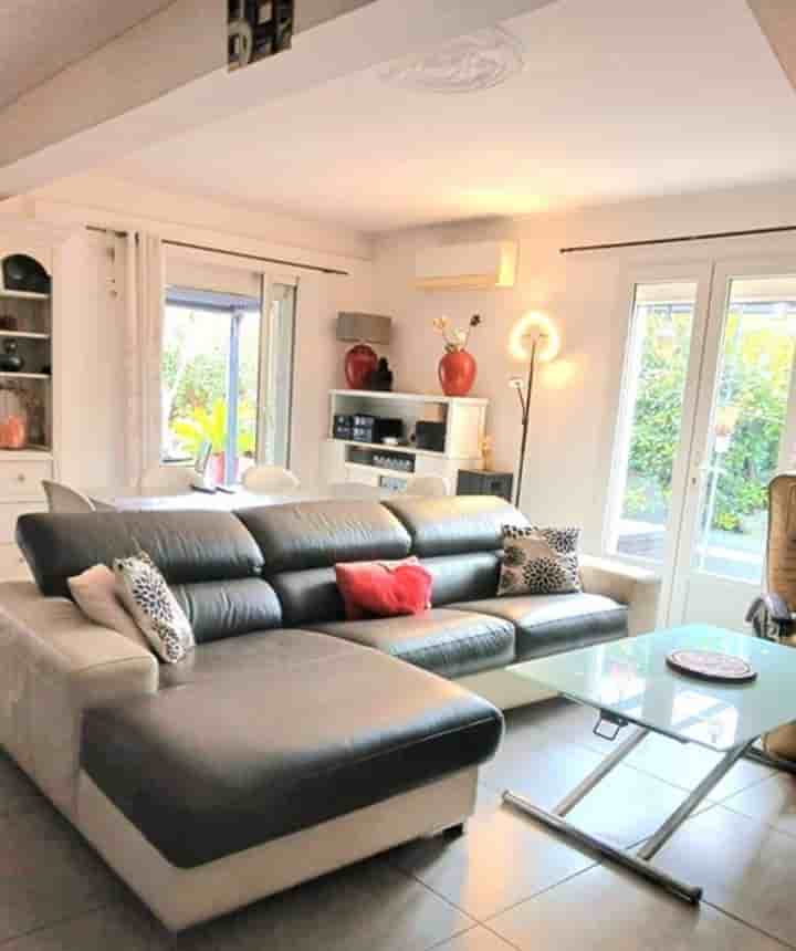 Other for sale in Gignac-la-Nerthe