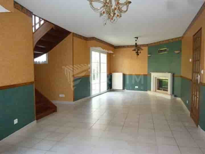 House for sale in Auxerre