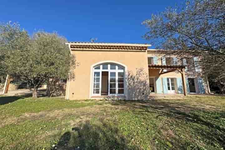 House for sale in Montauroux