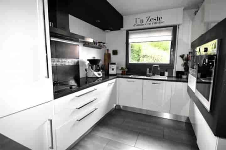 House for sale in Neuville-en-Ferrain