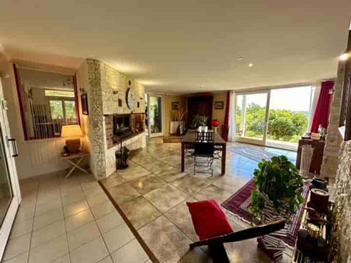 House for sale in Aignan