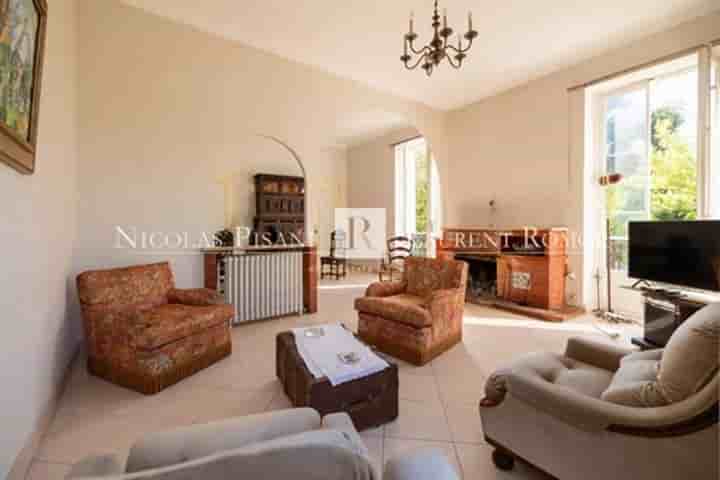 House for sale in Menton