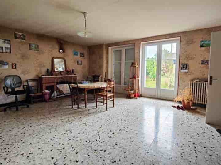 House for sale in Chef-Boutonne