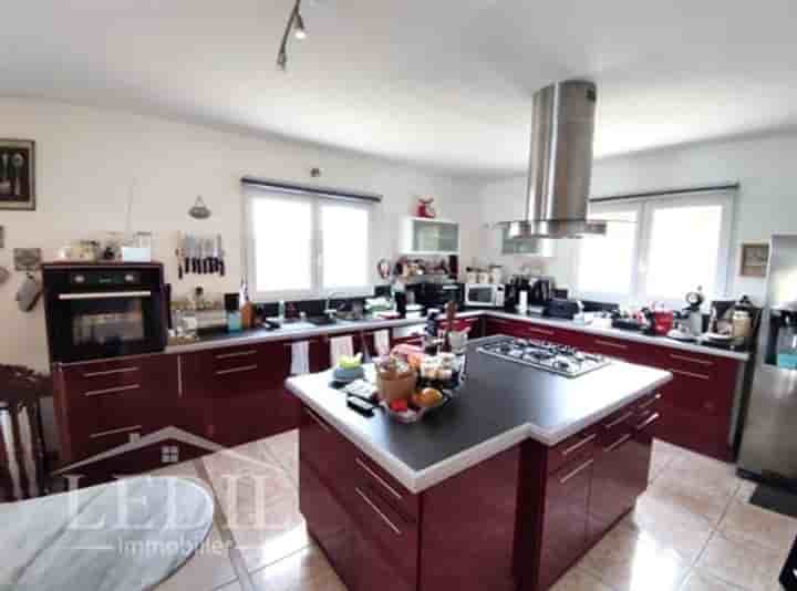 House for sale in Eymet