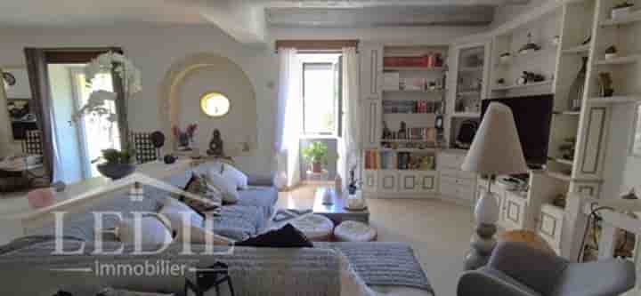 House for sale in Sauveterre-la-Lémance