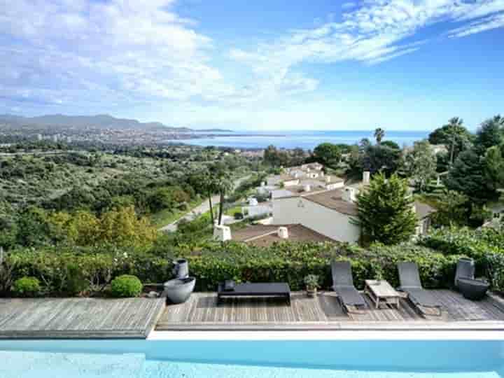 House for sale in Villeneuve-Loubet