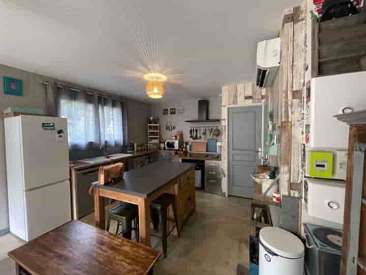 House for sale in Arles