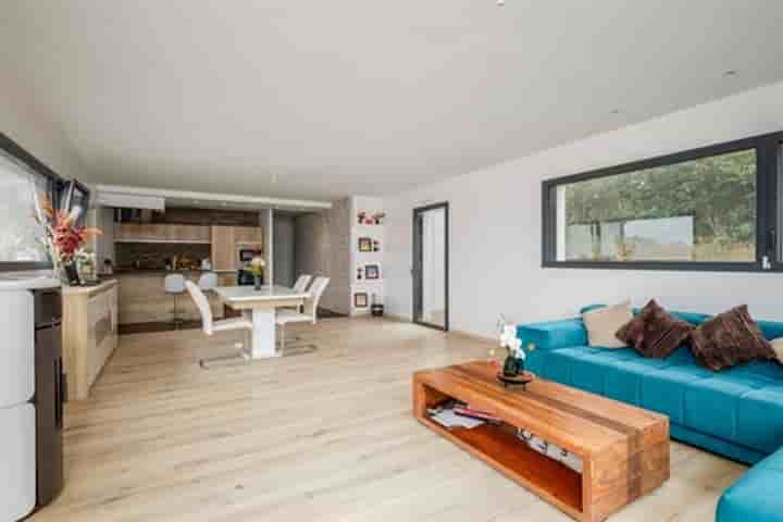 House for sale in Bourg-Blanc