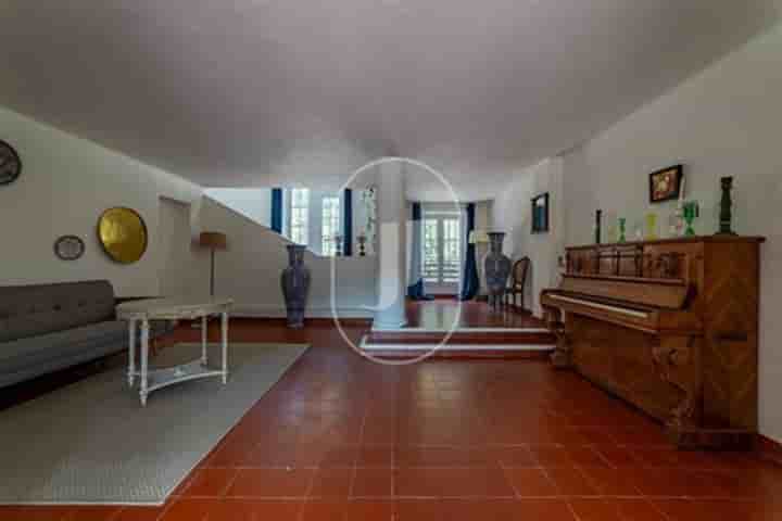 House for sale in Arles