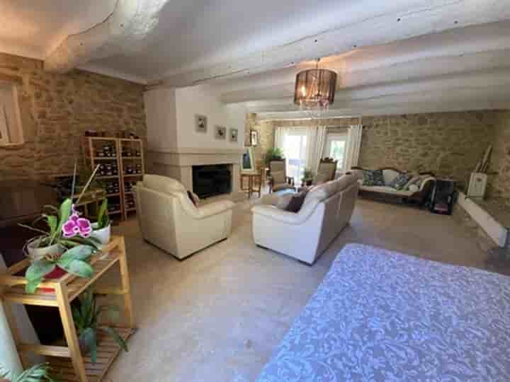 House for sale in Cornillon-Confoux