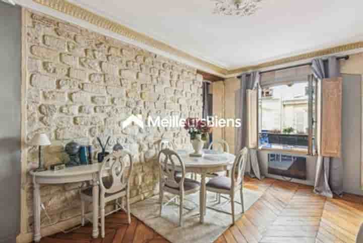 Apartment for sale in Paris