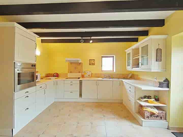 House for sale in Le Vigeant