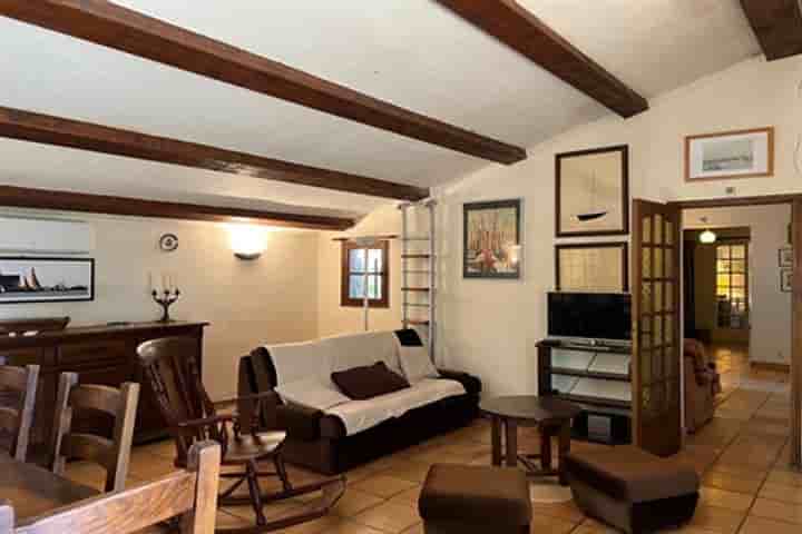 House for sale in Bargemon