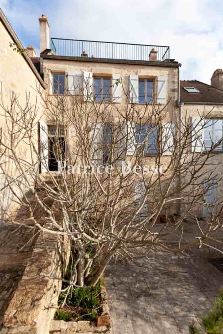House for sale in Vézelay