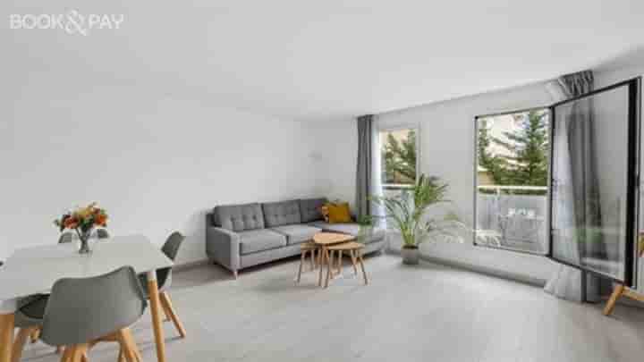 Apartment for sale in Nanterre