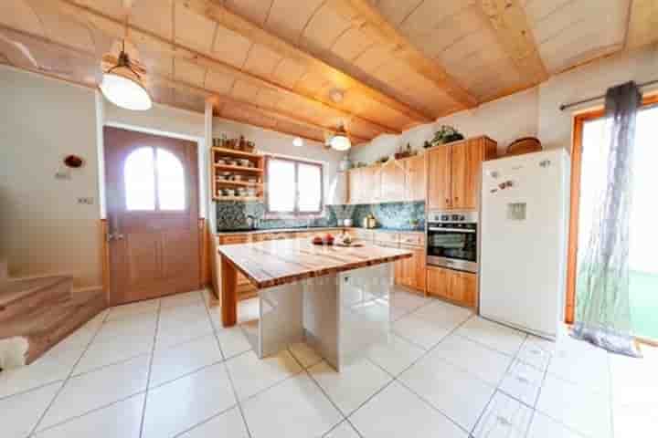 House for sale in Montbazin