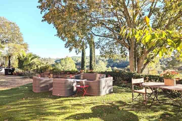 House for sale in Entrecasteaux