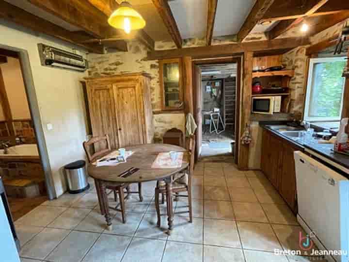 House for sale in Parennes