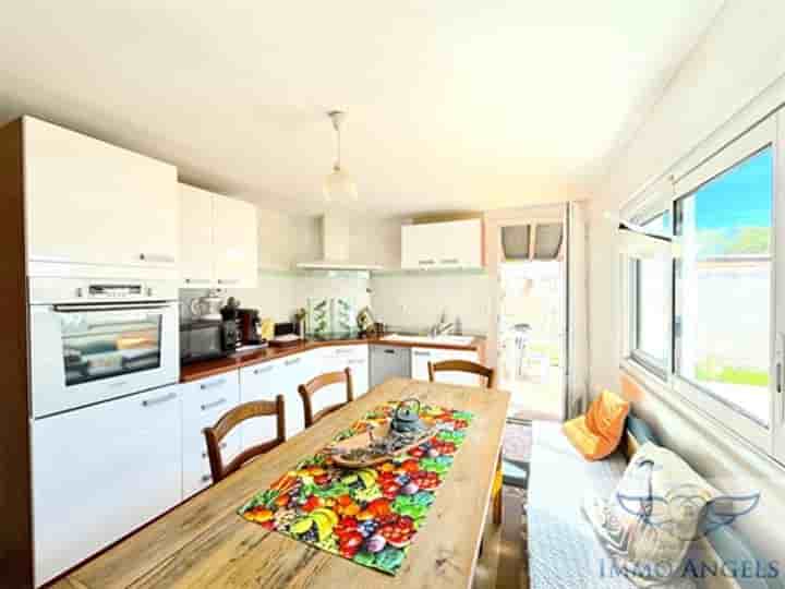 House for sale in Royan