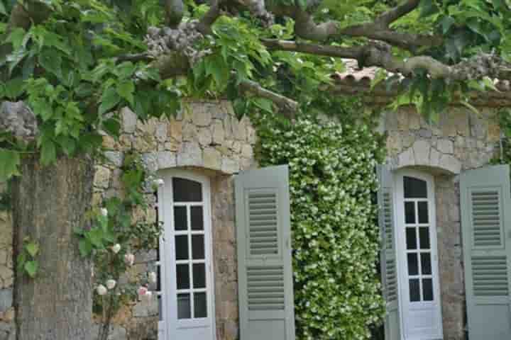 Haus zum Verkauf in Mouans-Sartoux