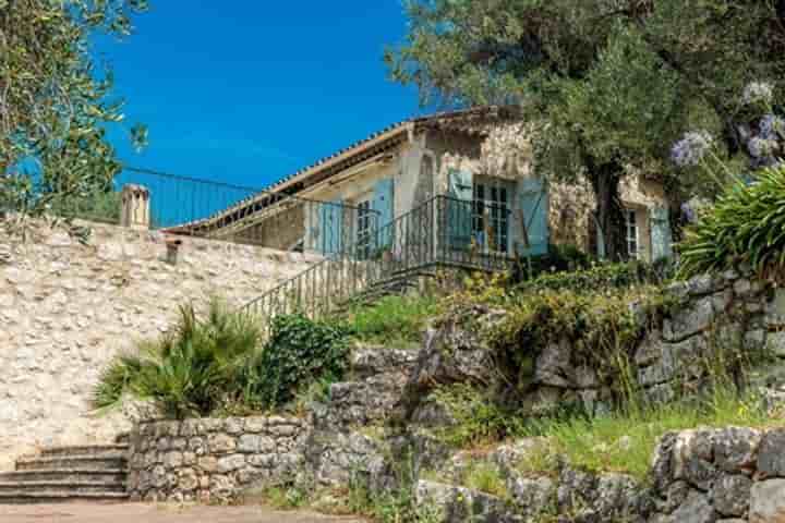 Hus till salu i Châteauneuf-Grasse