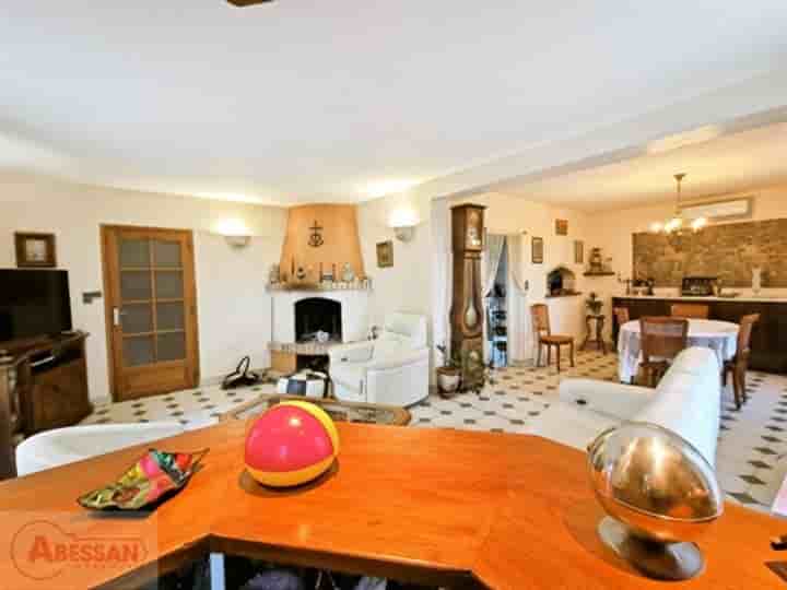 House for sale in Alès