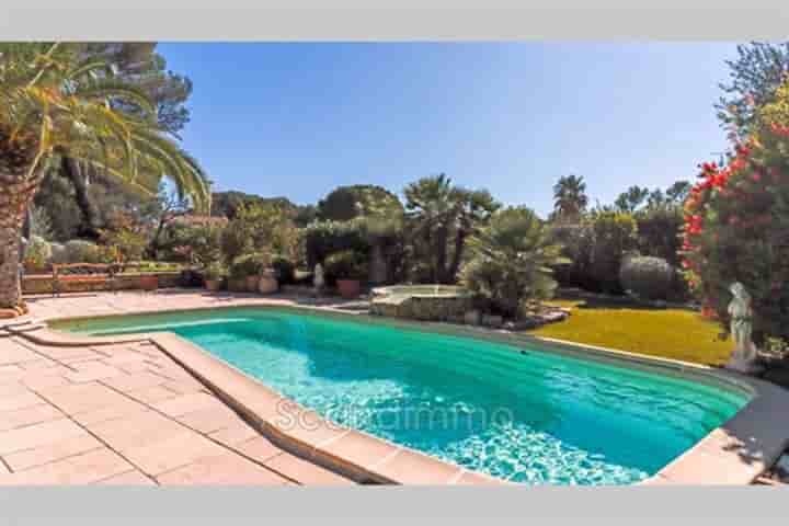 Maison à vendre à Roquebrune-sur-Argens