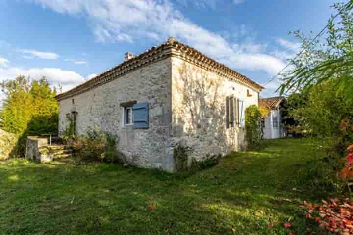 House for sale in Fauroux