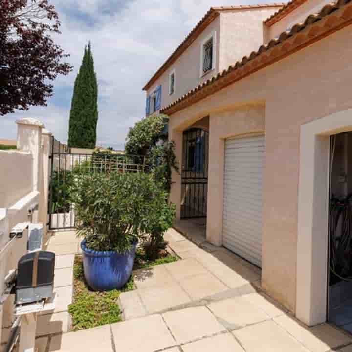 Casa in vendita a Nîmes